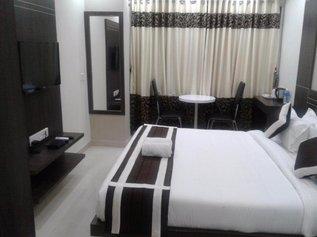 Hotel Mystic Globe Internatioanl